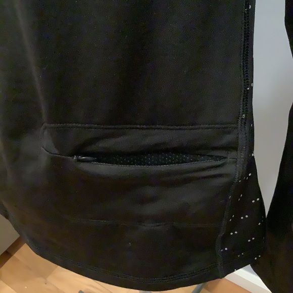 Hooded Running Performance Shirt. Size L - Picture 3 of 5